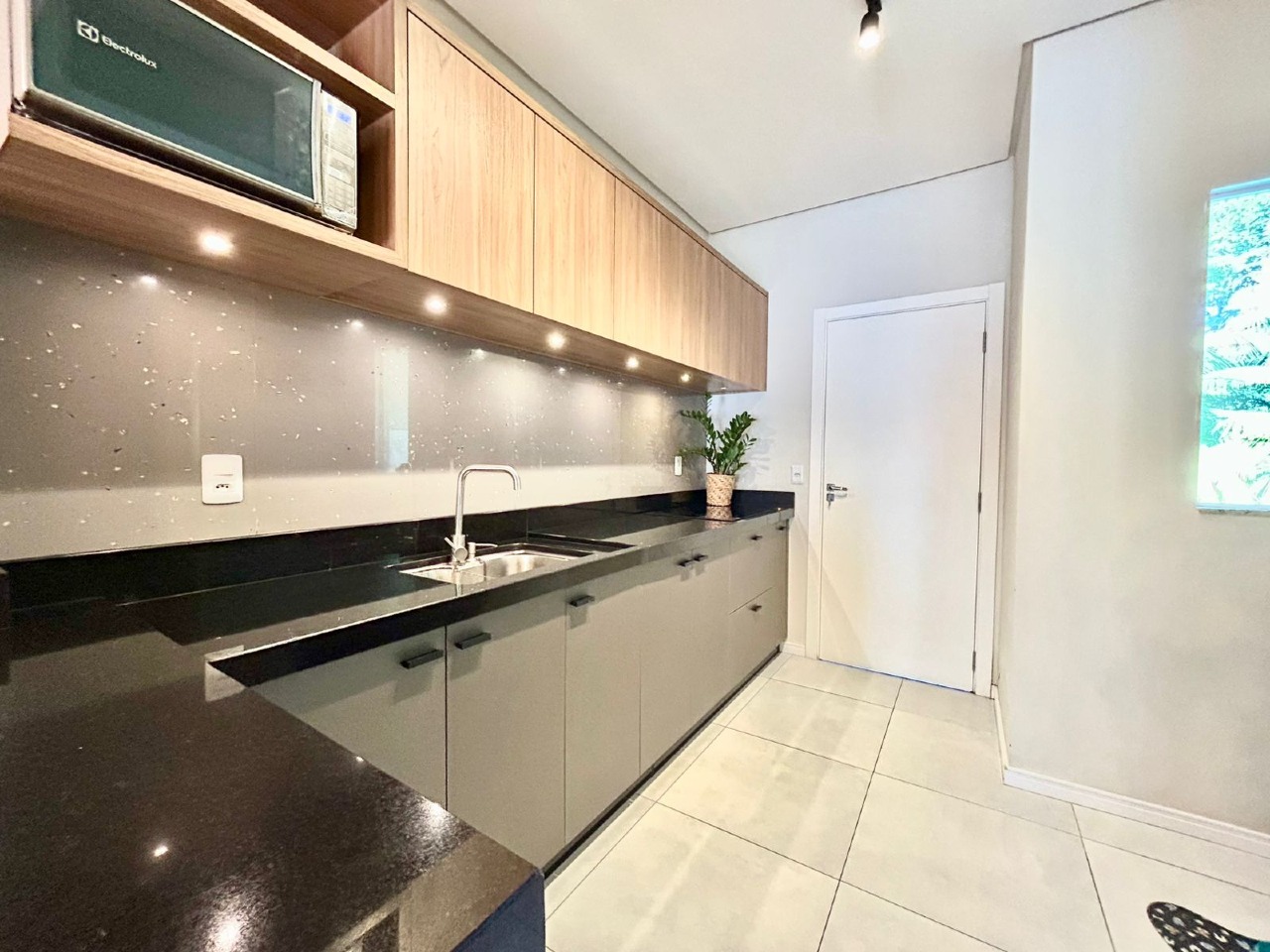 Sobrado Geminado à venda no Velha: 