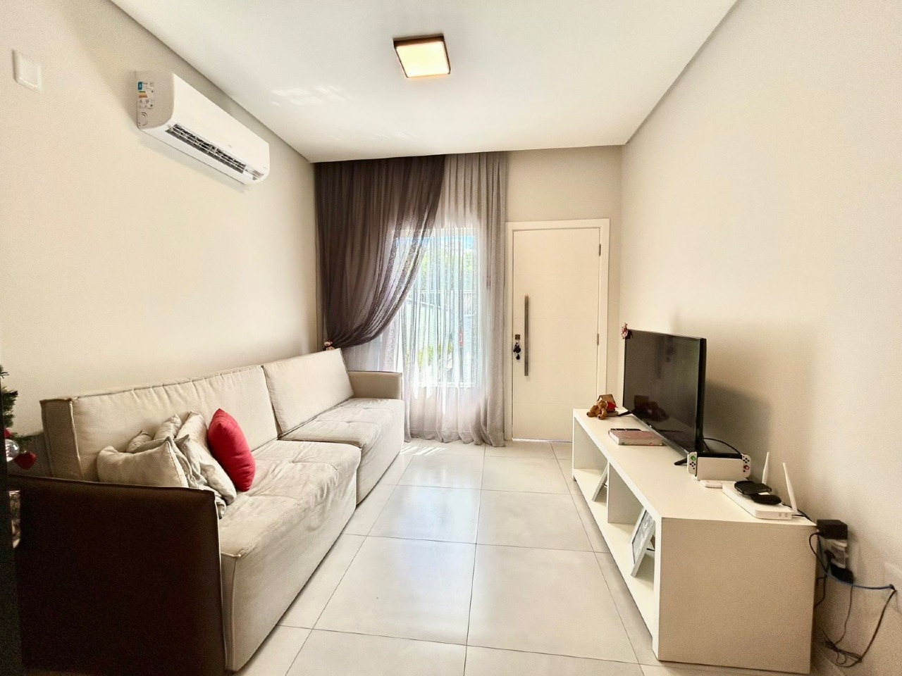 Sobrado Geminado à venda no Velha: 