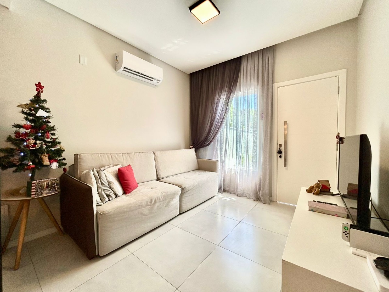 Sobrado Geminado à venda no Velha: 