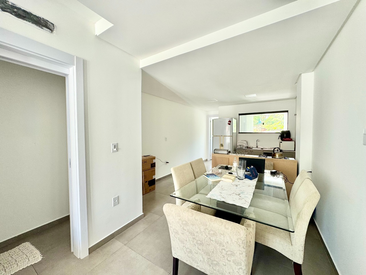 Sobrado Geminado à venda no Escola Agrícola: 