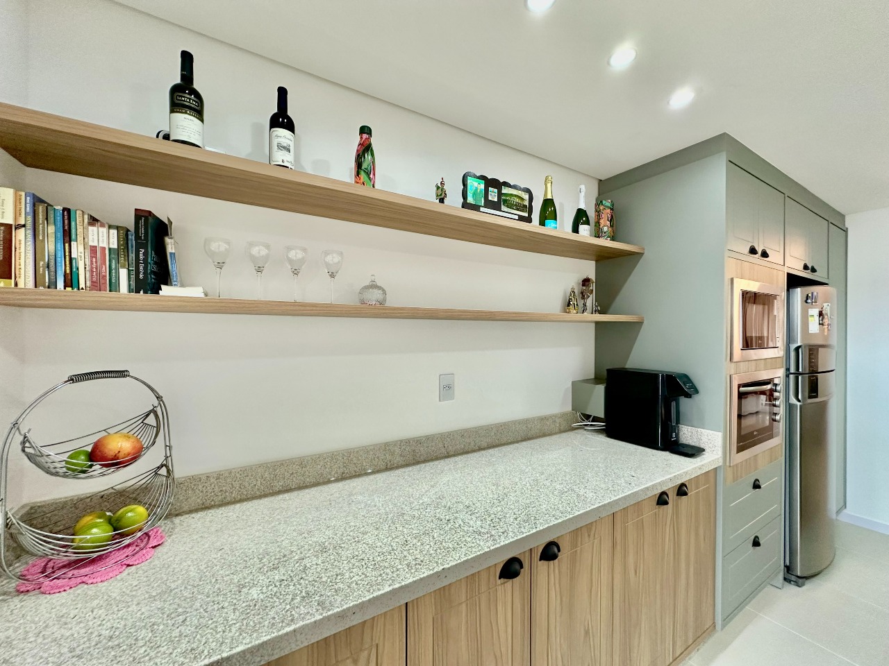 Sobrado Geminado à venda no Velha Central: 