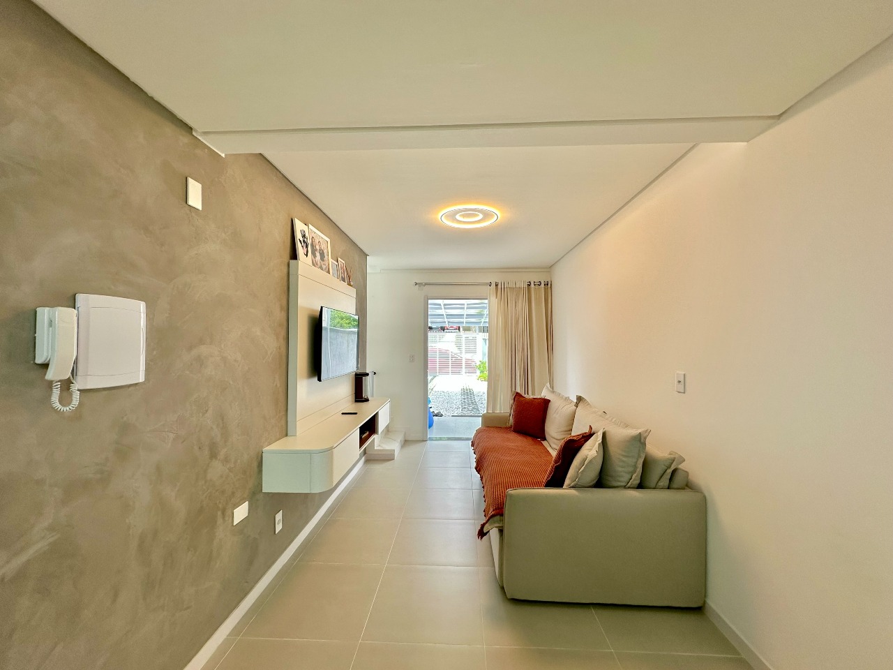 Sobrado Geminado à venda no Velha Central: 