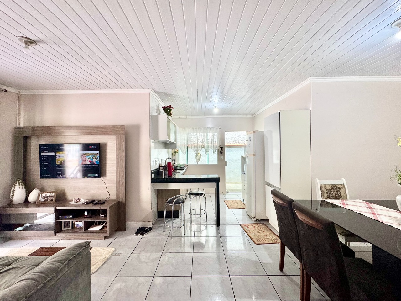 Casa Geminada à venda no Velha Central: 