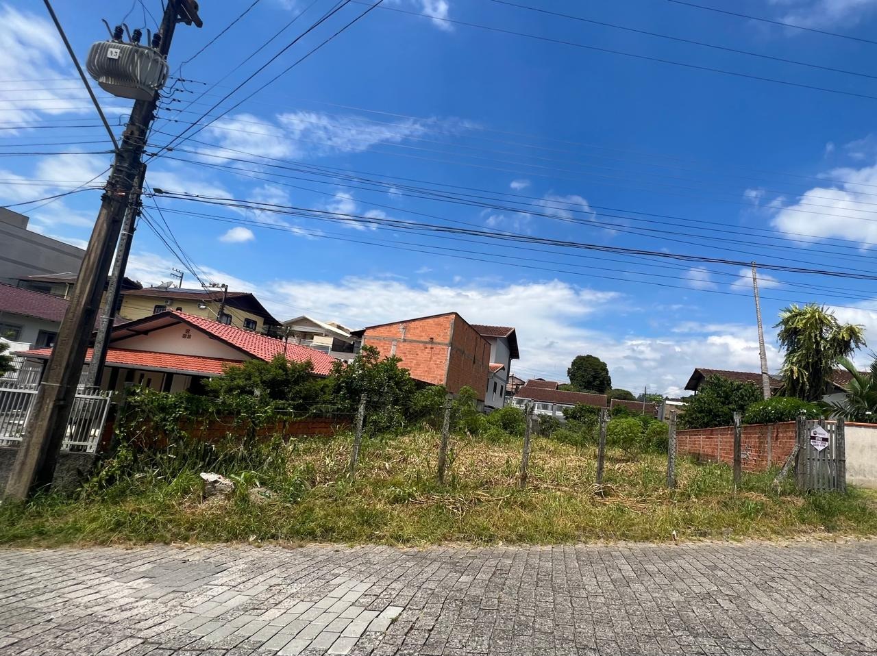 Terreno à venda no Velha Central: 