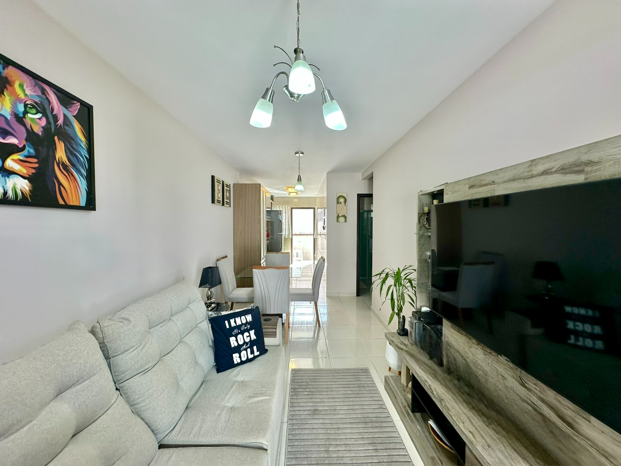 Casa Geminada à venda no Velha Central: 