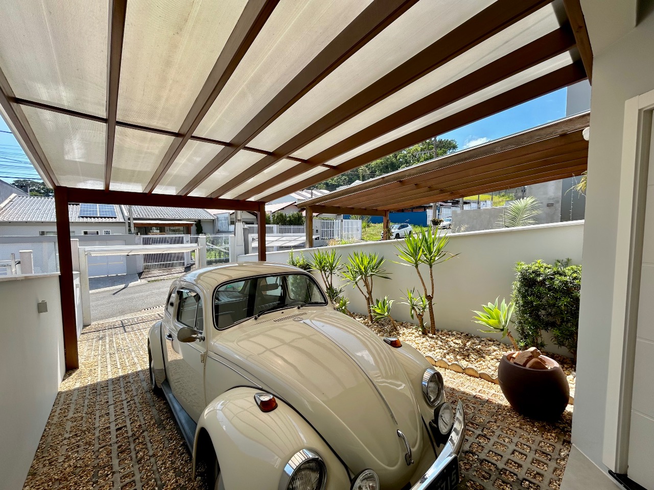 Sobrado Geminado à venda no Água Verde: 