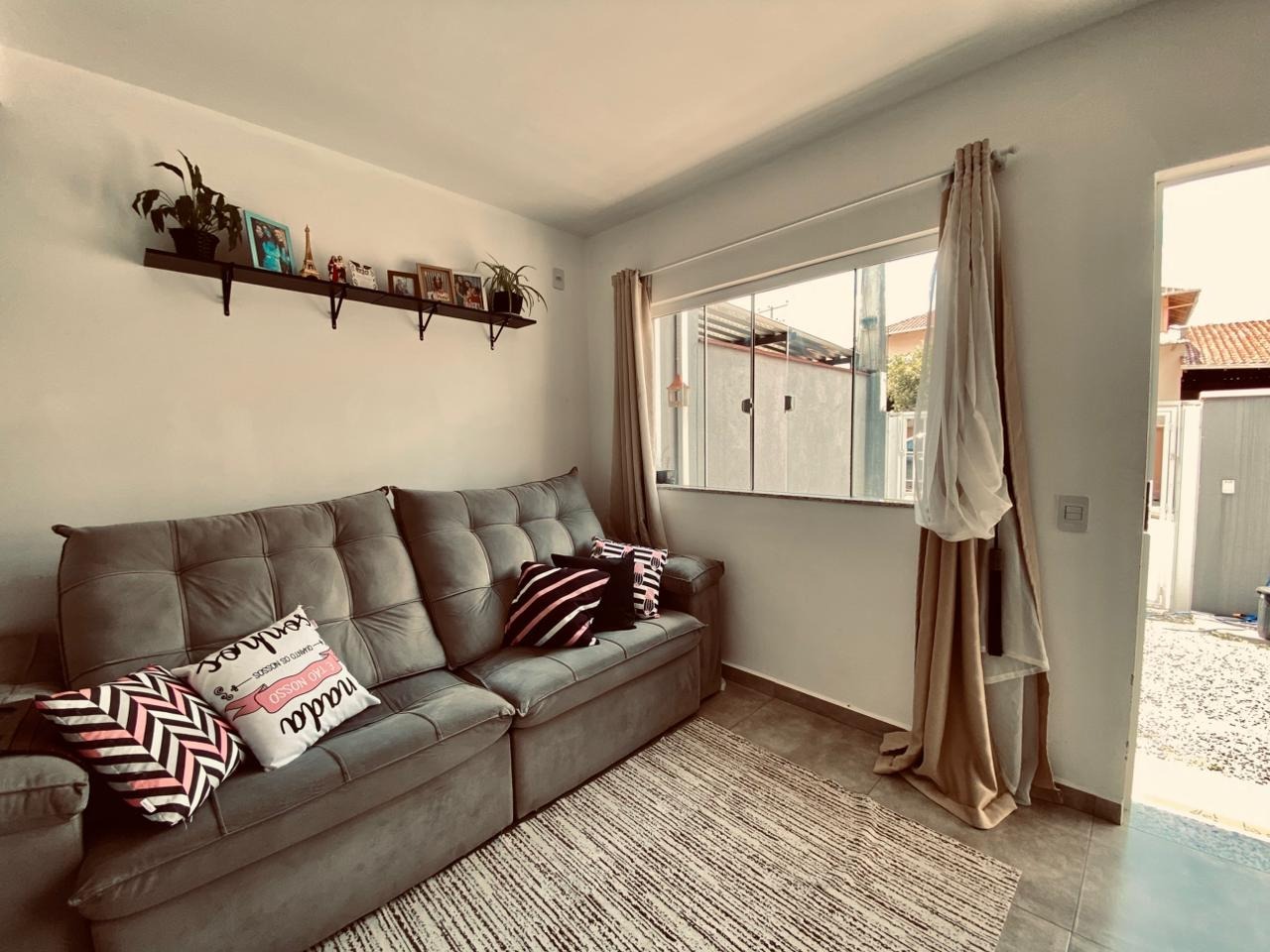 Sobrado Geminado à venda no Passo Manso: 