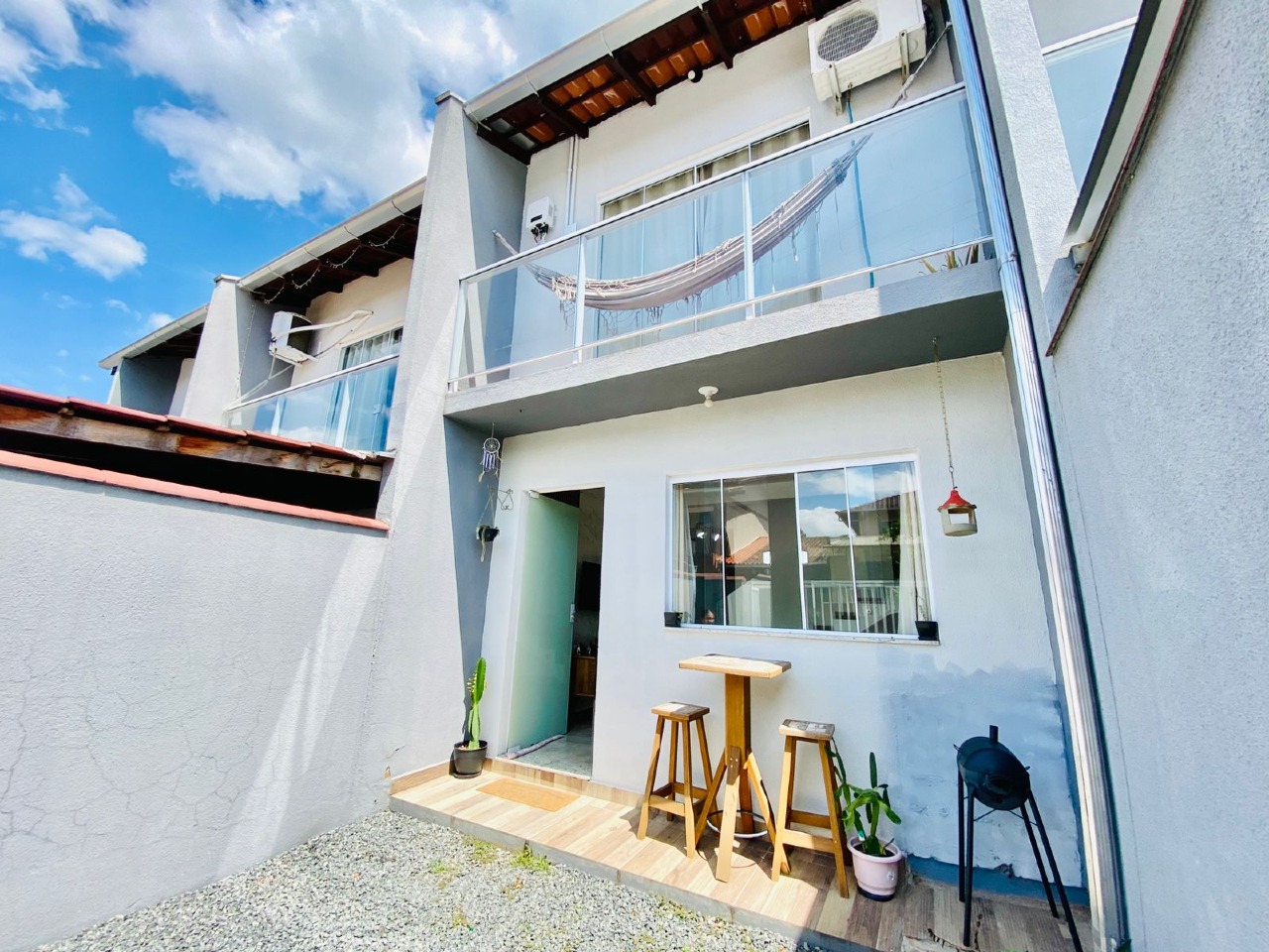 Sobrado Geminado à venda no Passo Manso: 