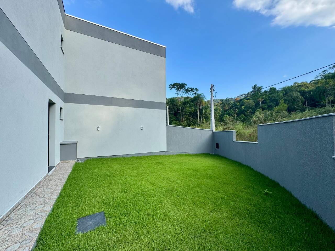 Sobrado Geminado à venda no Velha Central: 