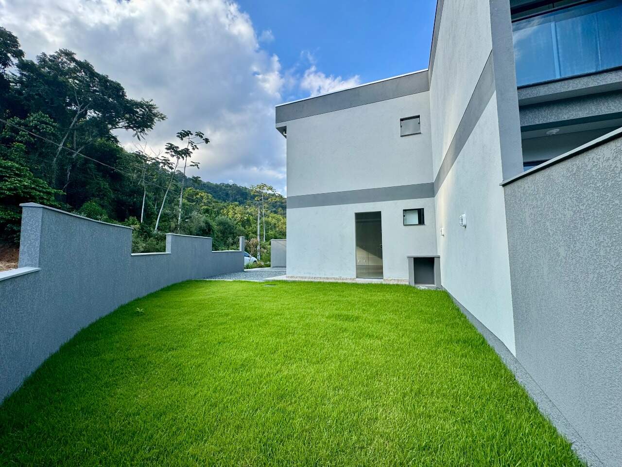 Sobrado Geminado à venda no Velha Central: 