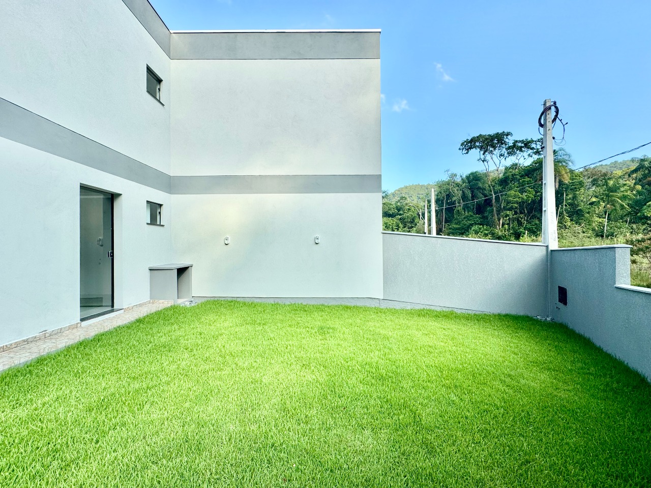 Sobrado Geminado à venda no Velha Central: 