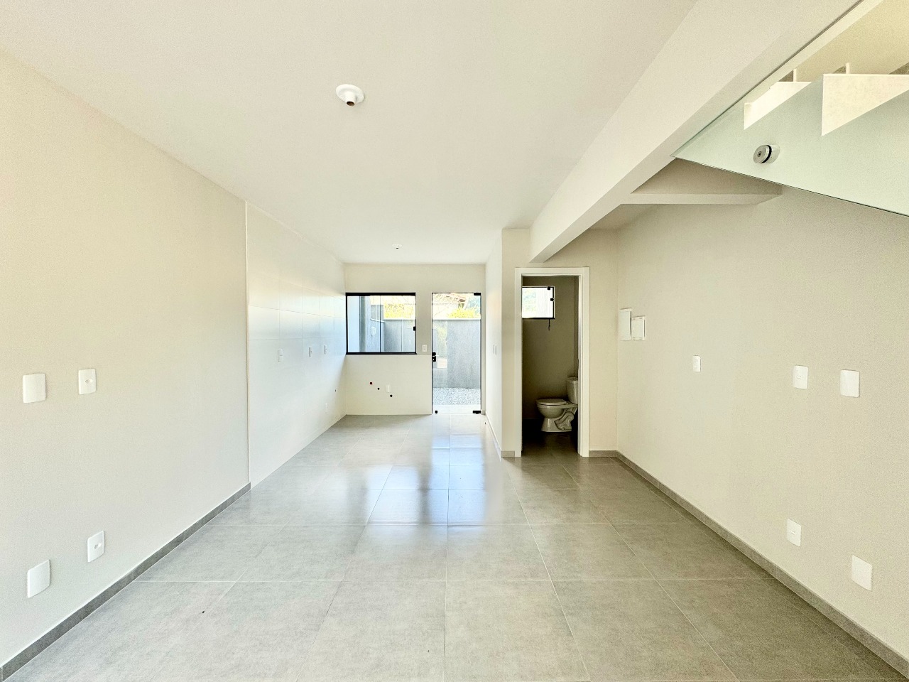 Sobrado Geminado à venda no Velha Central: 