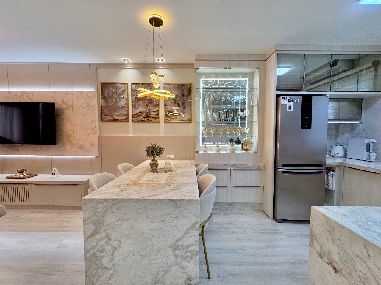 Sobrado Geminado à venda no Escola Agrícola: 