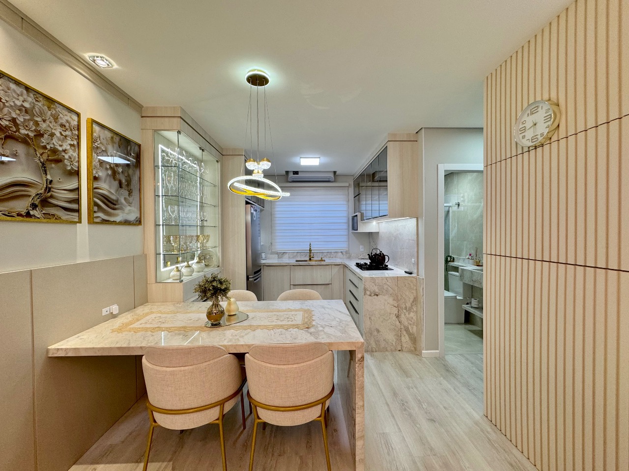 Sobrado Geminado à venda no Escola Agrícola: 