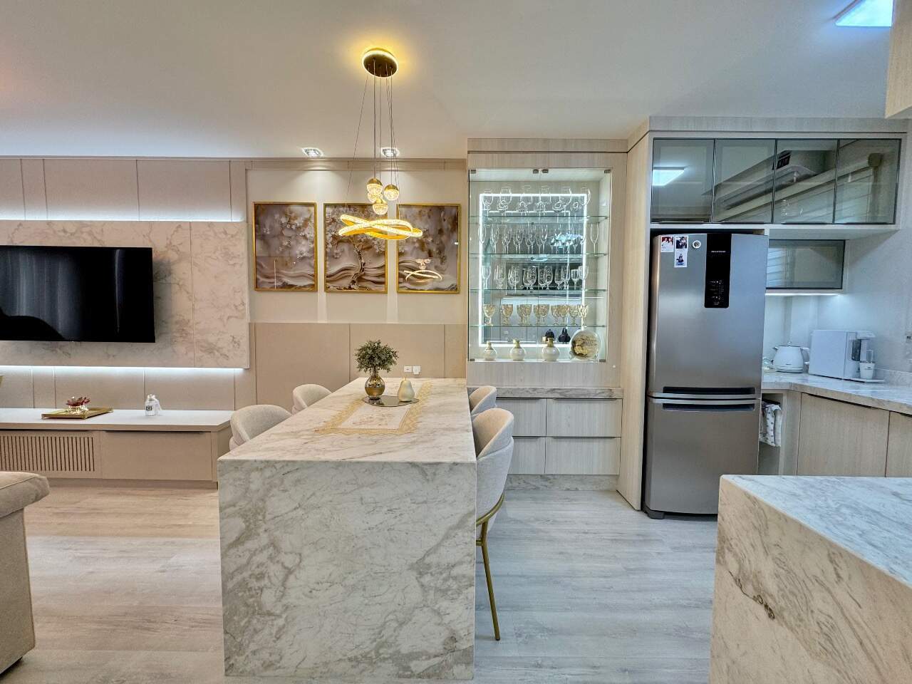 Sobrado Geminado à venda no Escola Agrícola: 