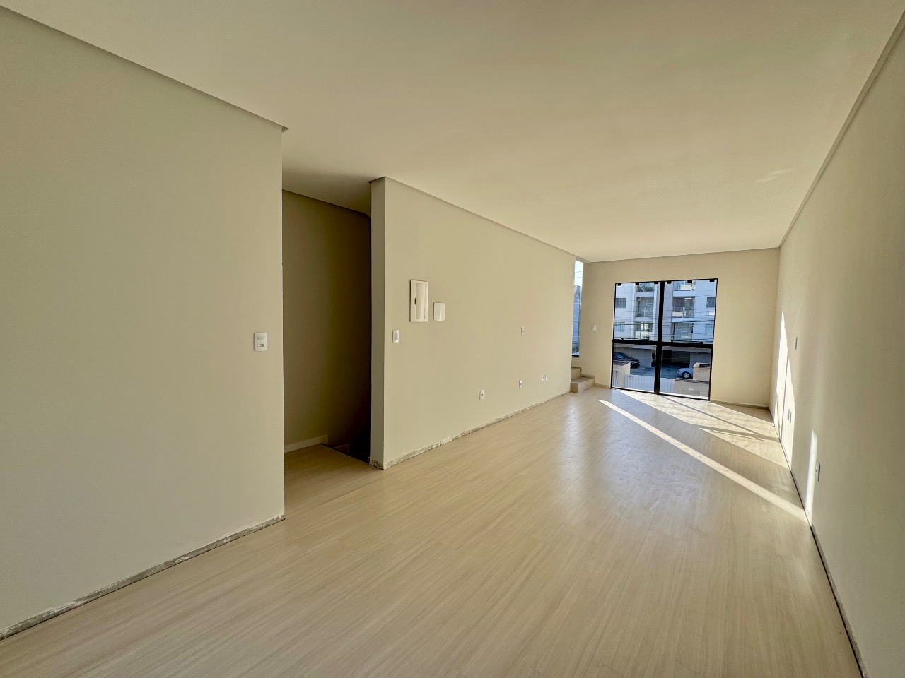 Sobrado Geminado à venda no Escola Agrícola: 