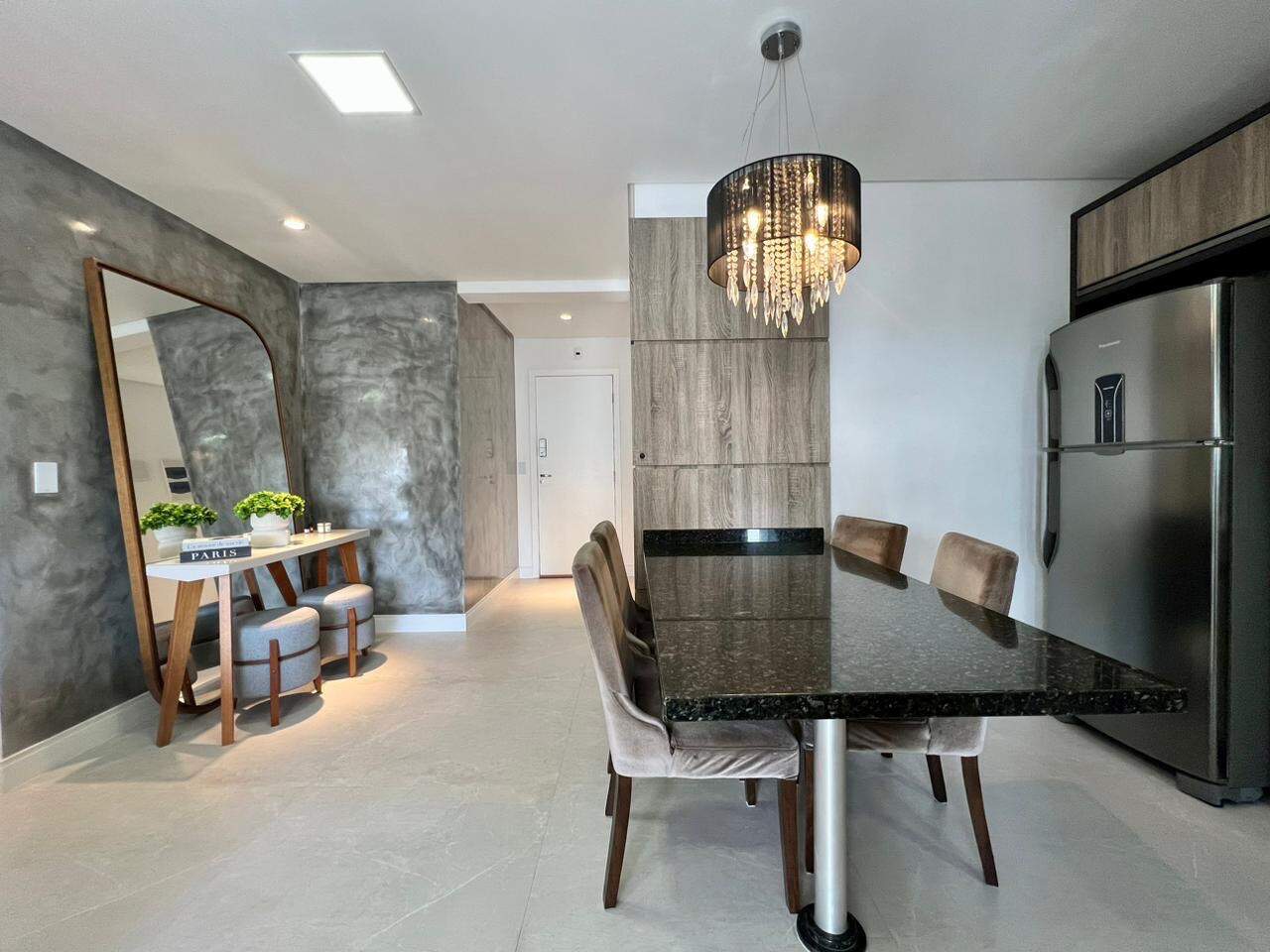 Apartamento à venda no Escola Agrícola: 