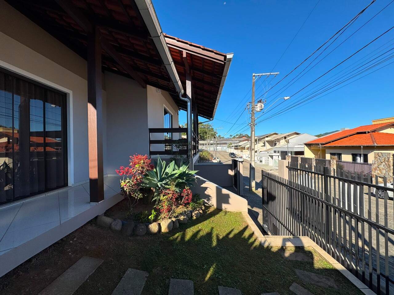 Casa à venda no Passo Manso: 