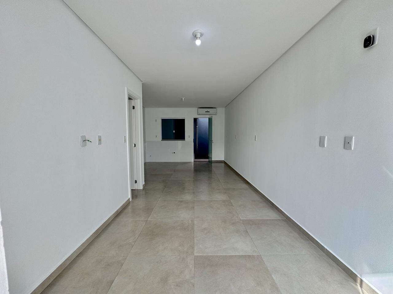 Sobrado Geminado à venda no Velha Central: 