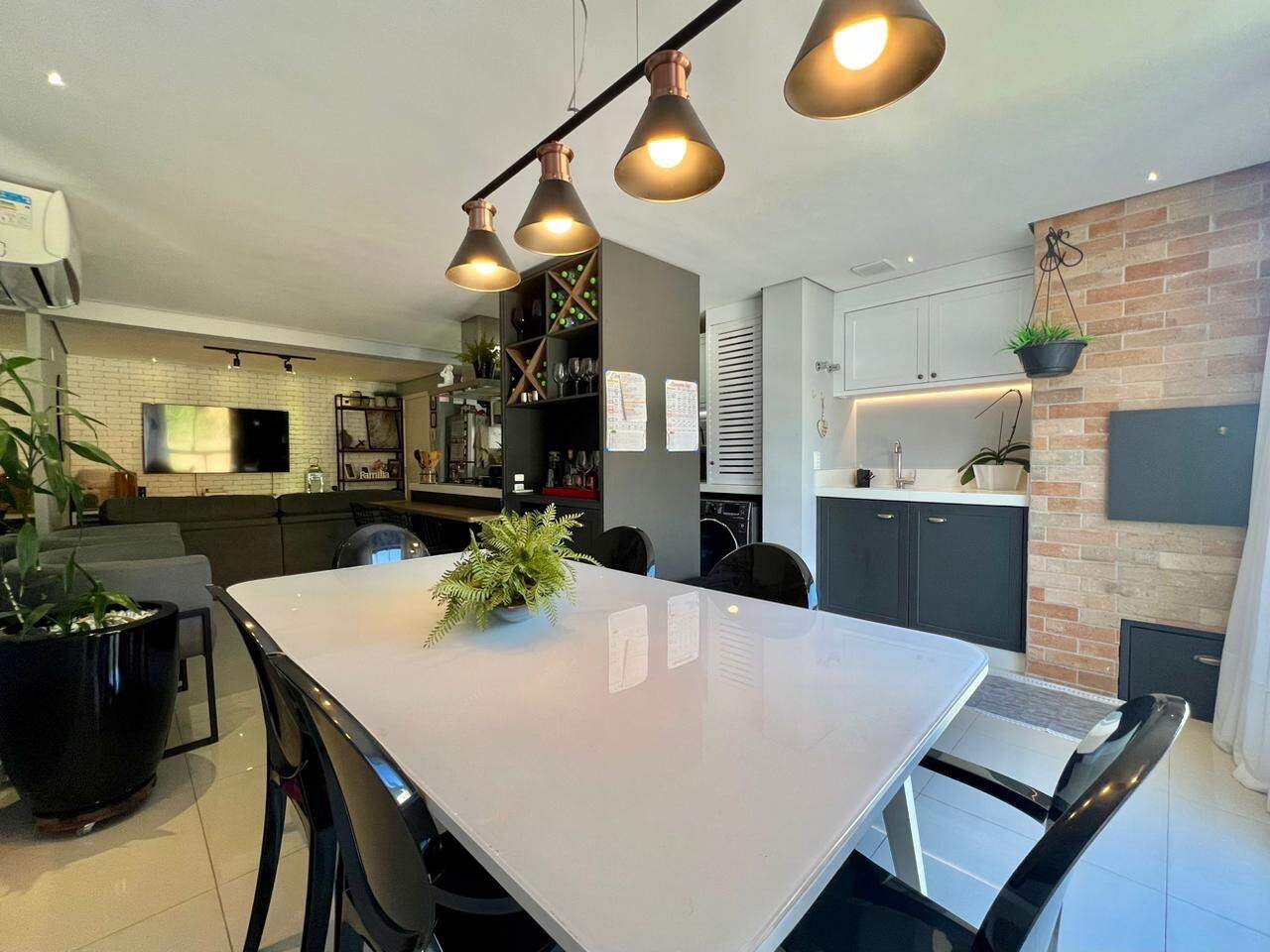 Apartamento à venda no Escola Agrícola: 