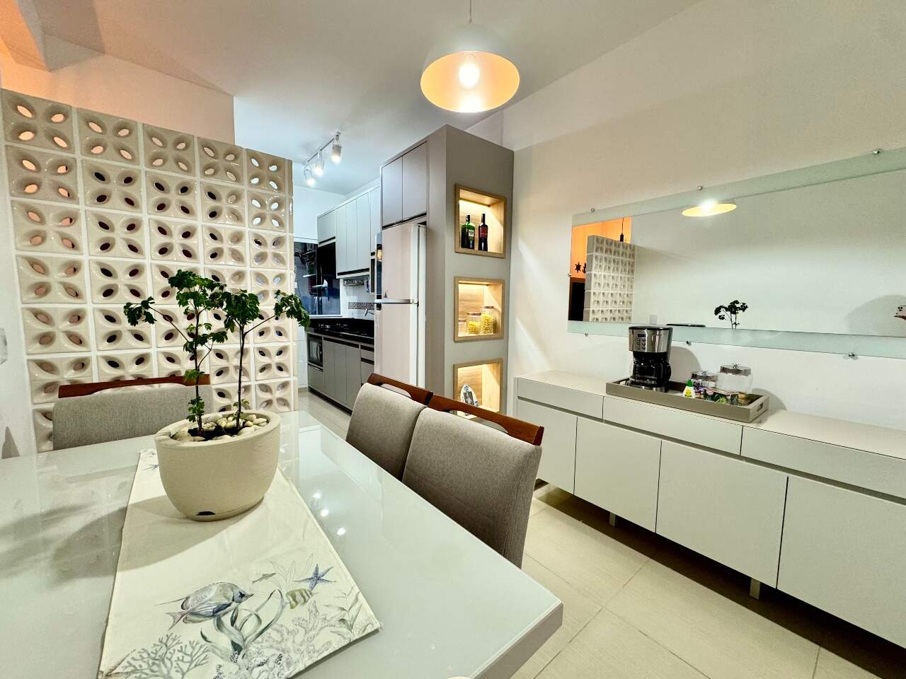 Casa Geminada à venda no Velha Central: 