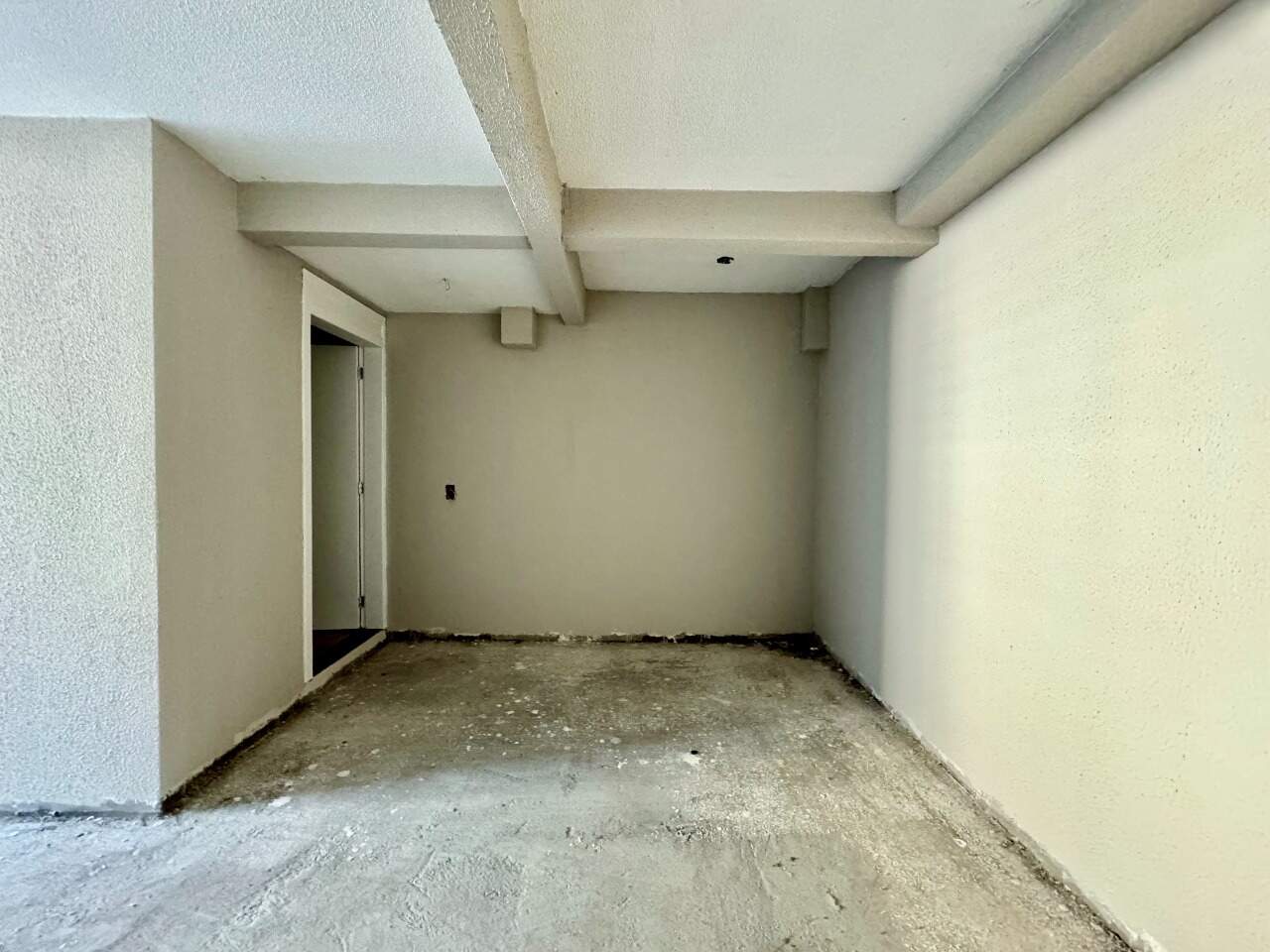 Sobrado Geminado à venda no Velha Central: 