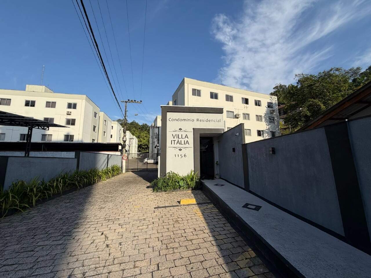 Apartamento à venda no Escola Agrícola: 