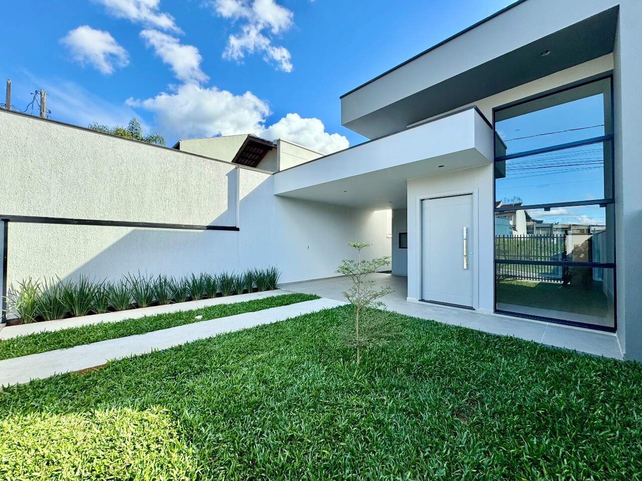 Casa Geminada à venda no Água Verde: 