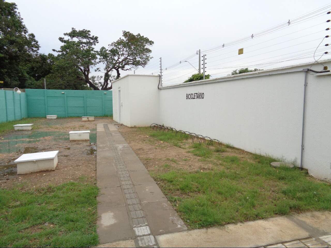 Casa para alugar com 2 quartos, 50m² - Foto 19