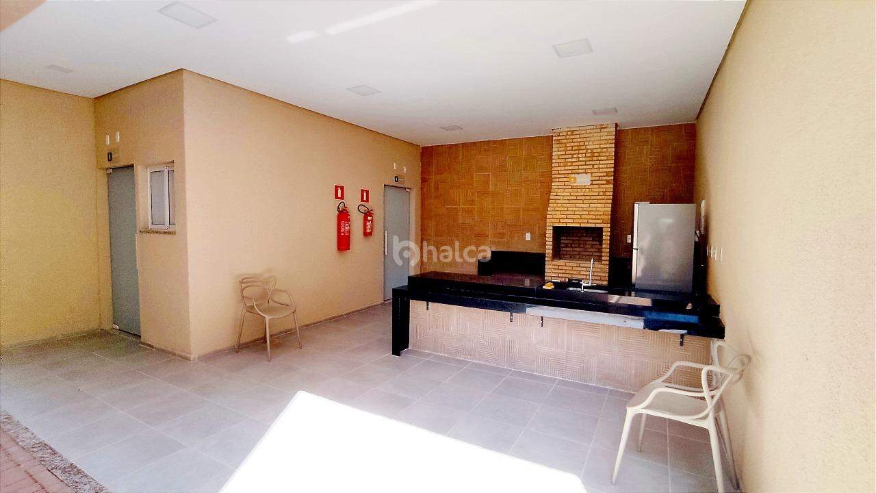 Apartamento para alugar com 2 quartos, 38m² - Foto 13