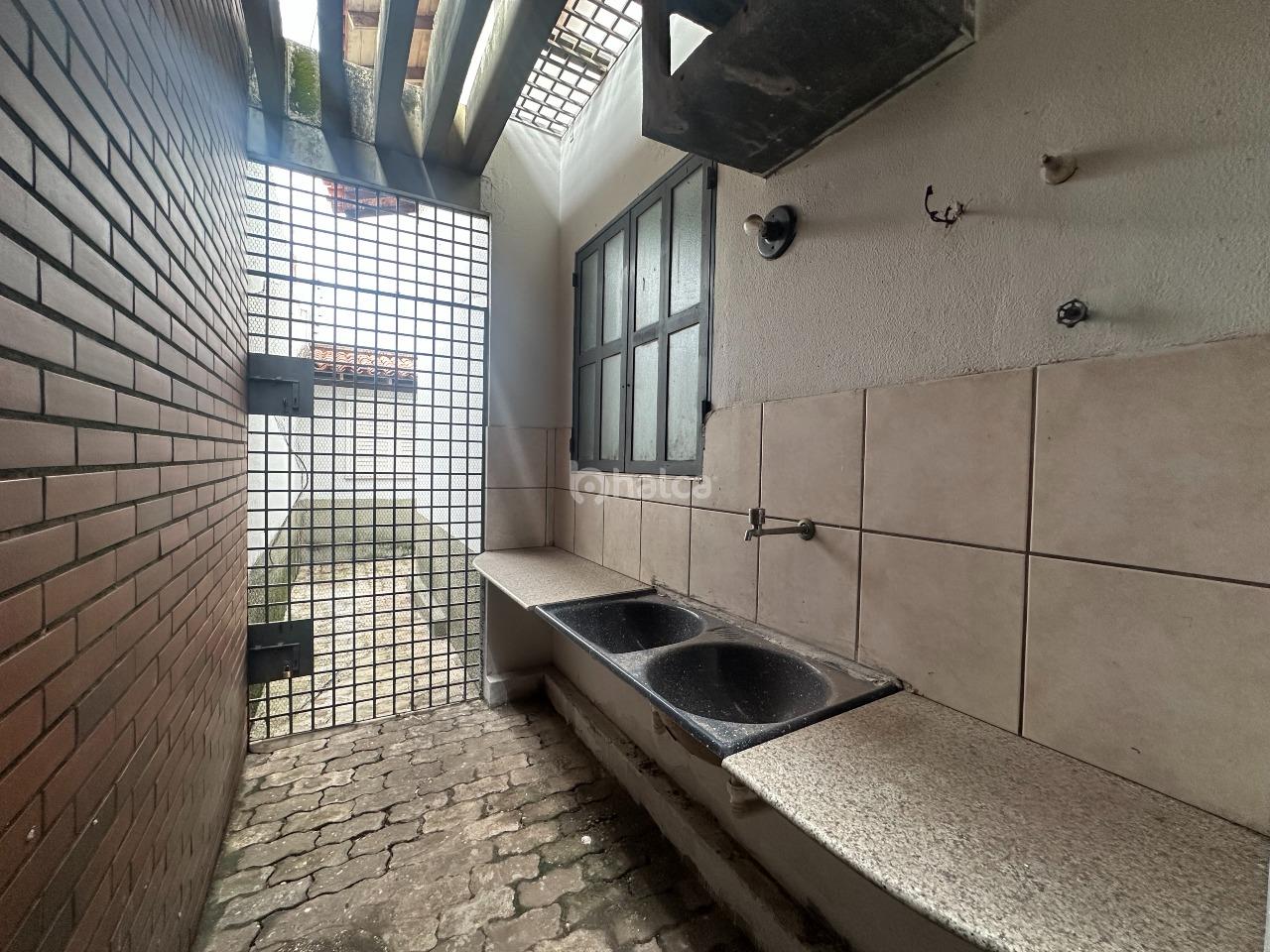 Casa, 4 quartos, 200 m² - Foto 30