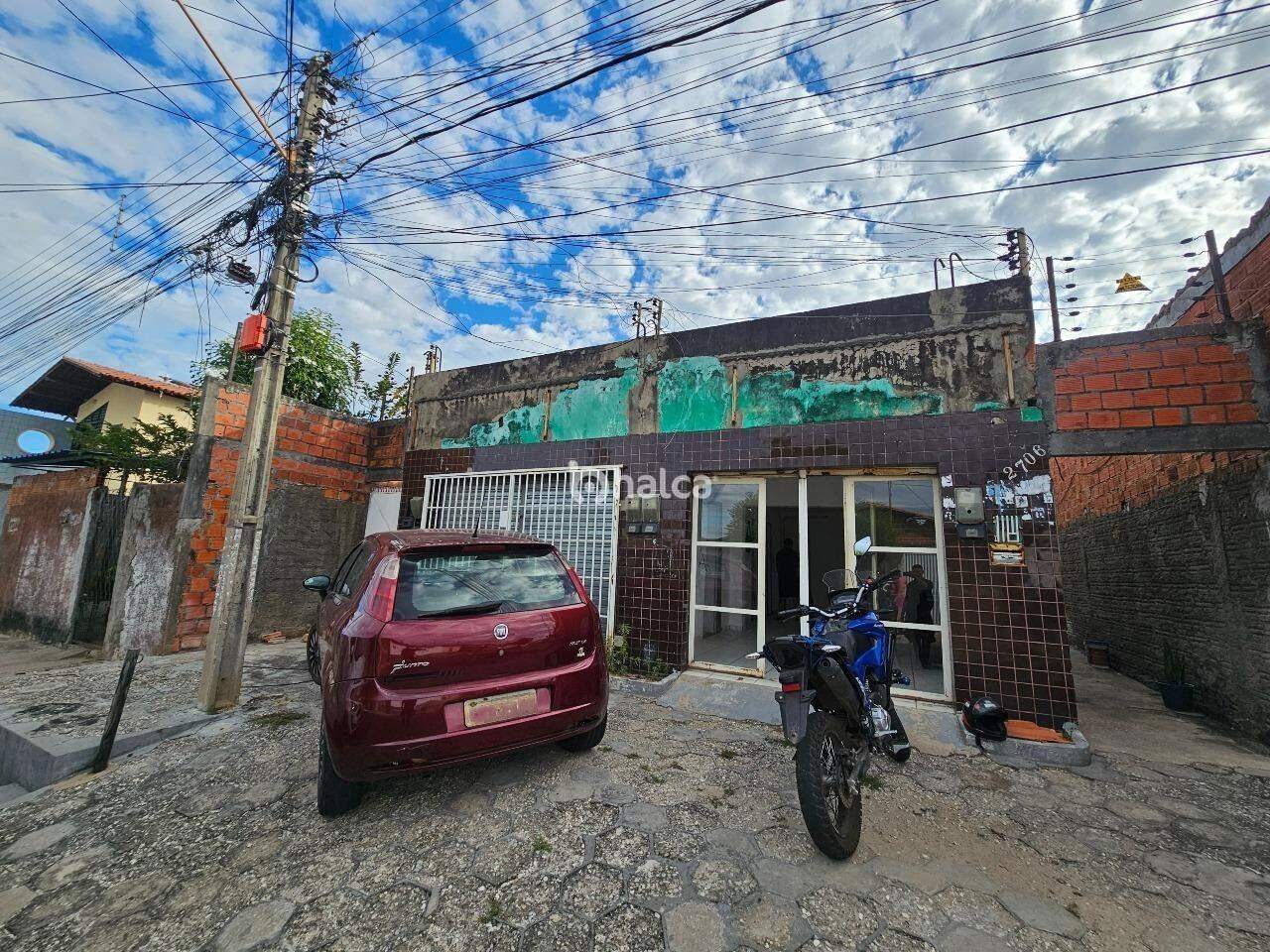 Casa, 6 quartos, 250 m² - Foto 1