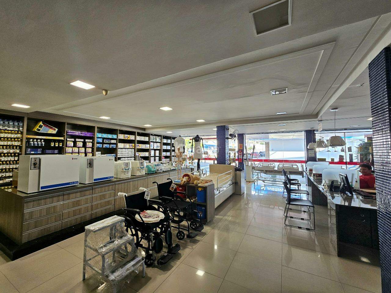 Sala-Conjunto, 1191 m² - Foto 2