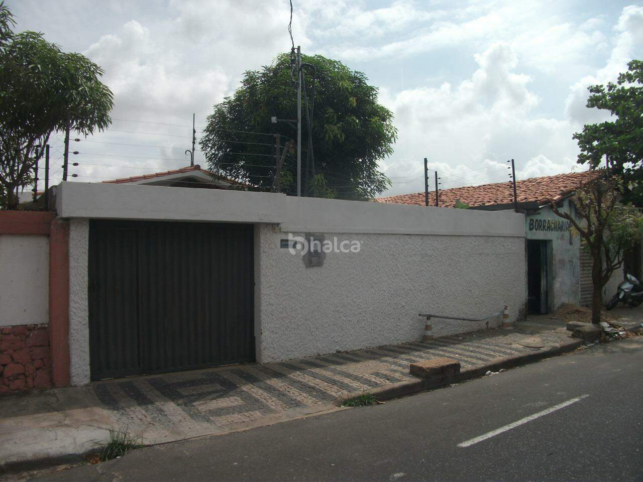 Prédio Inteiro para alugar com 3 quartos, 150m² - Foto 1