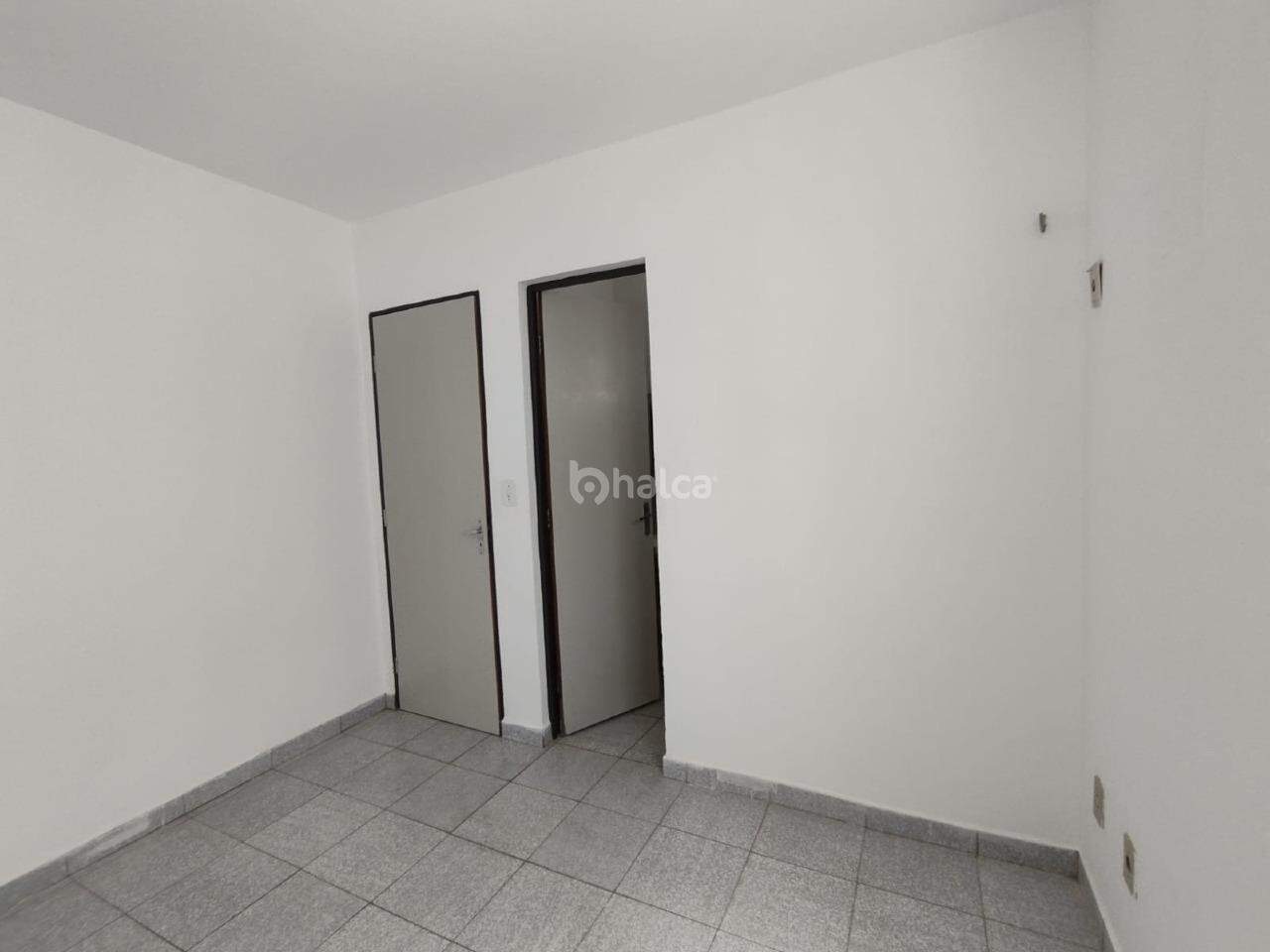 Apartamento para alugar com 3 quartos, 70m² - Foto 15