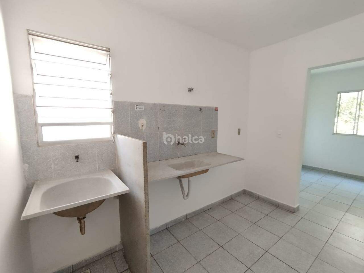 Apartamento para alugar com 3 quartos, 70m² - Foto 17