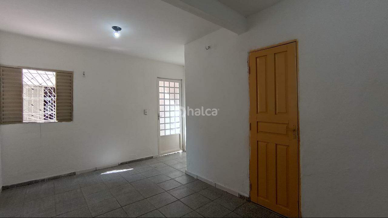 Apartamento para alugar com 2 quartos, 57m² - Foto 2