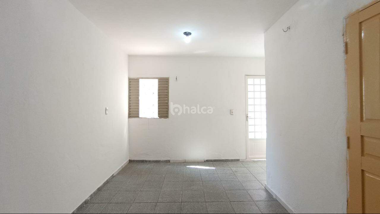 Apartamento para alugar com 2 quartos, 57m² - Foto 6