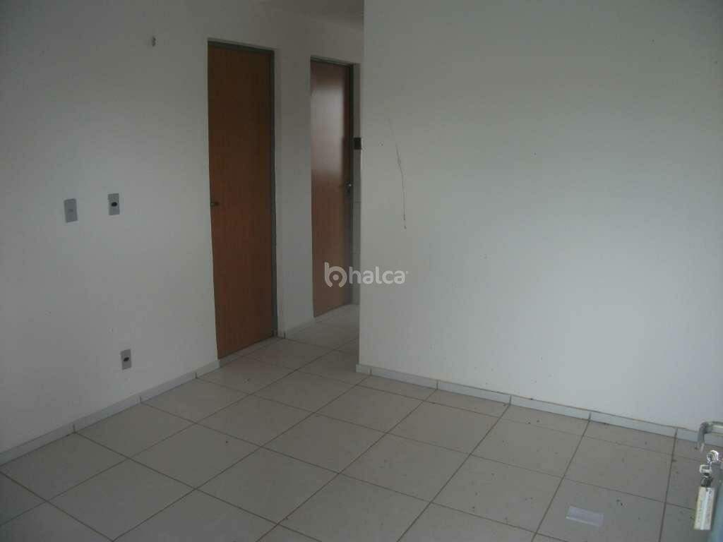 Casa para alugar com 2 quartos, 48m² - Foto 2