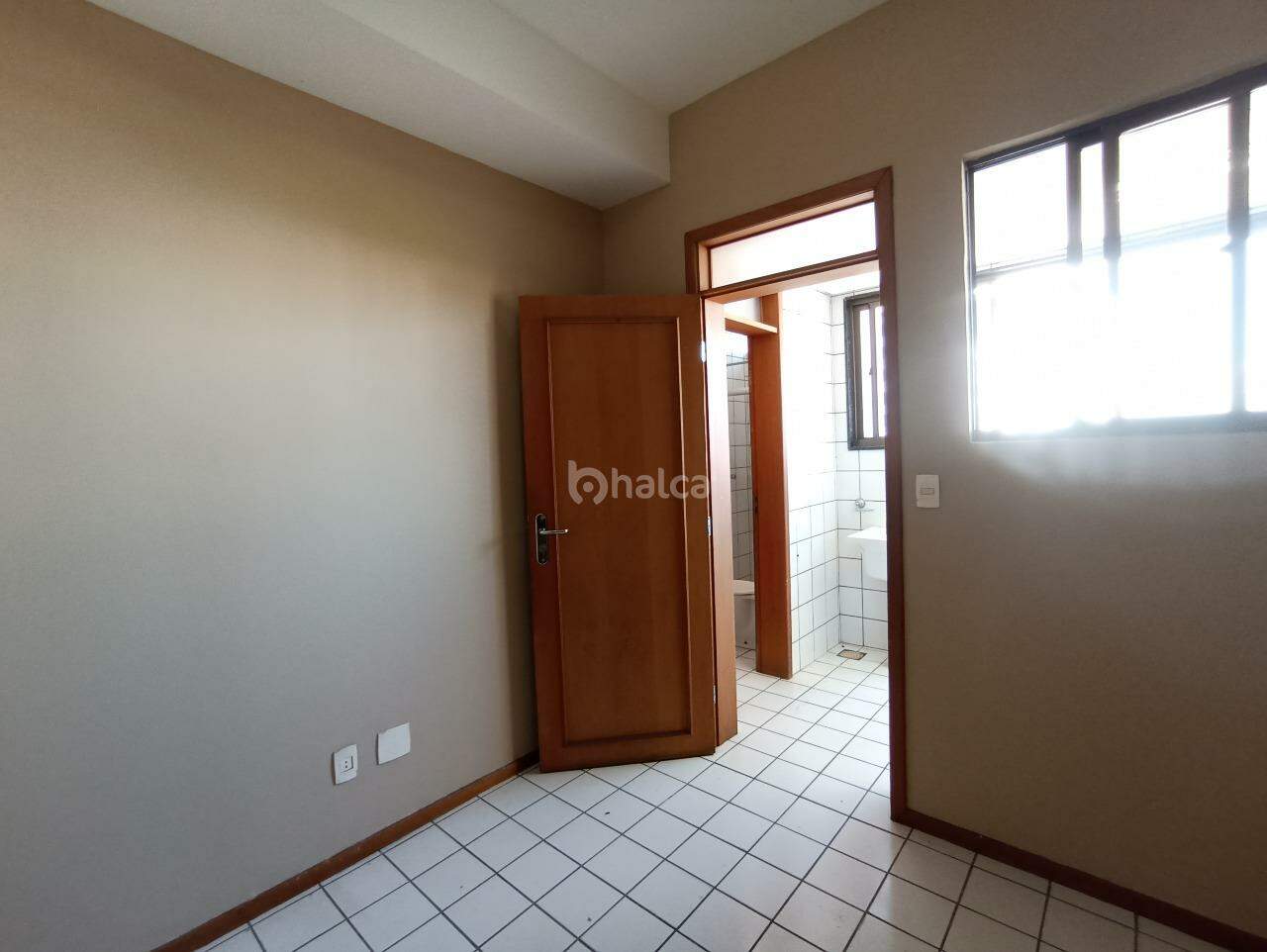Apartamento para alugar com 3 quartos, 220m² - Foto 19