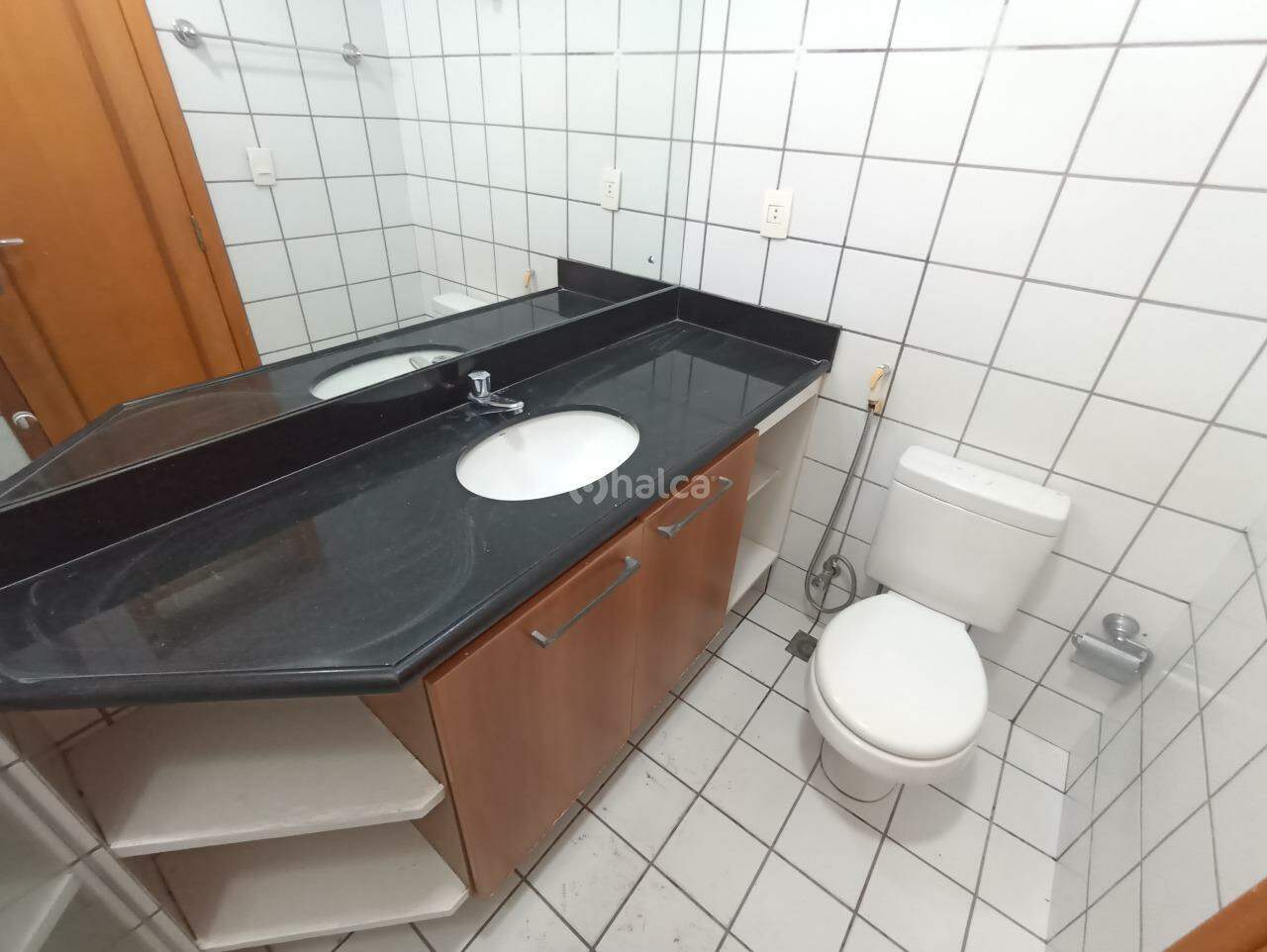 Apartamento para alugar com 3 quartos, 220m² - Foto 11