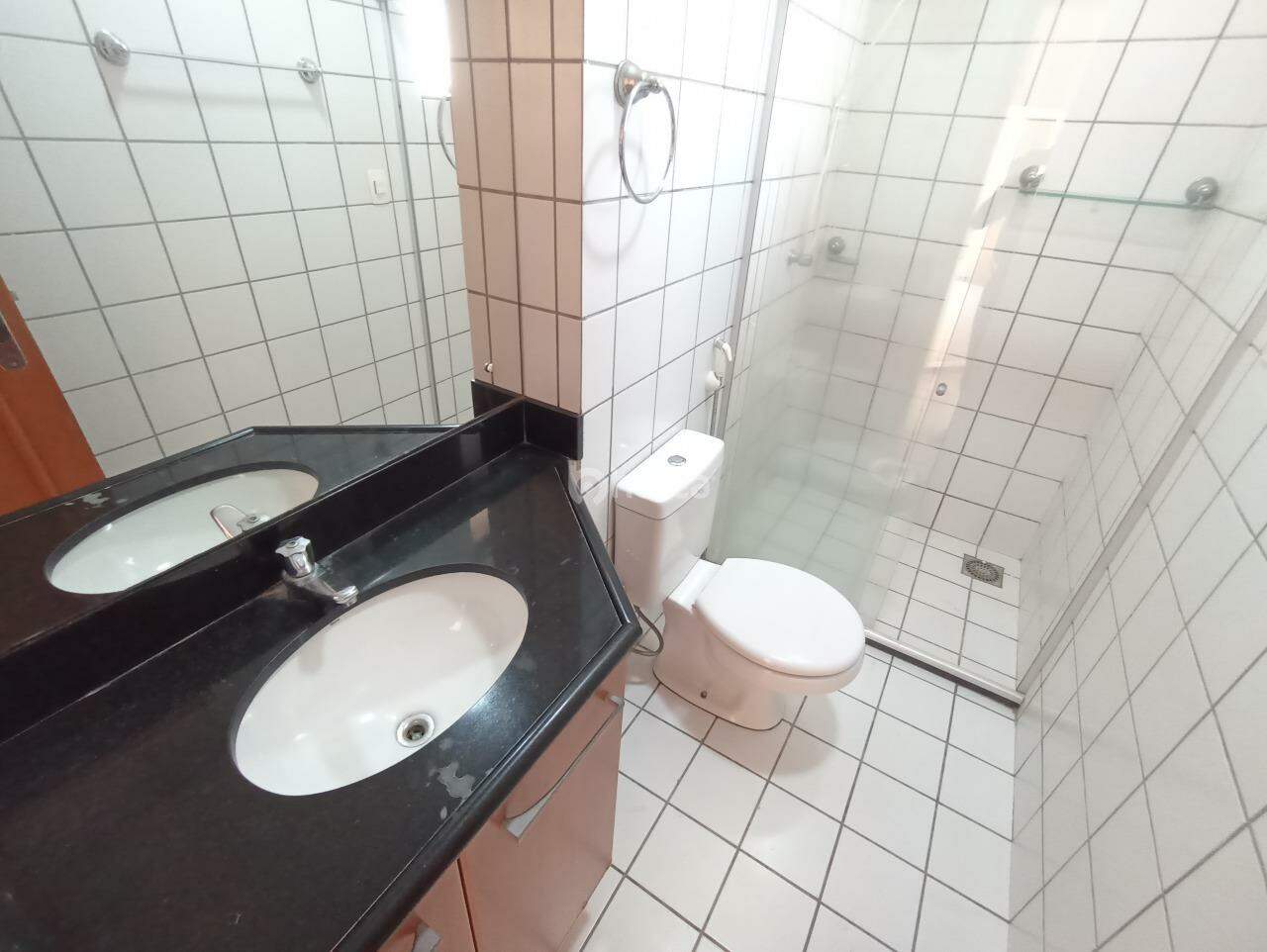 Apartamento para alugar com 3 quartos, 220m² - Foto 29