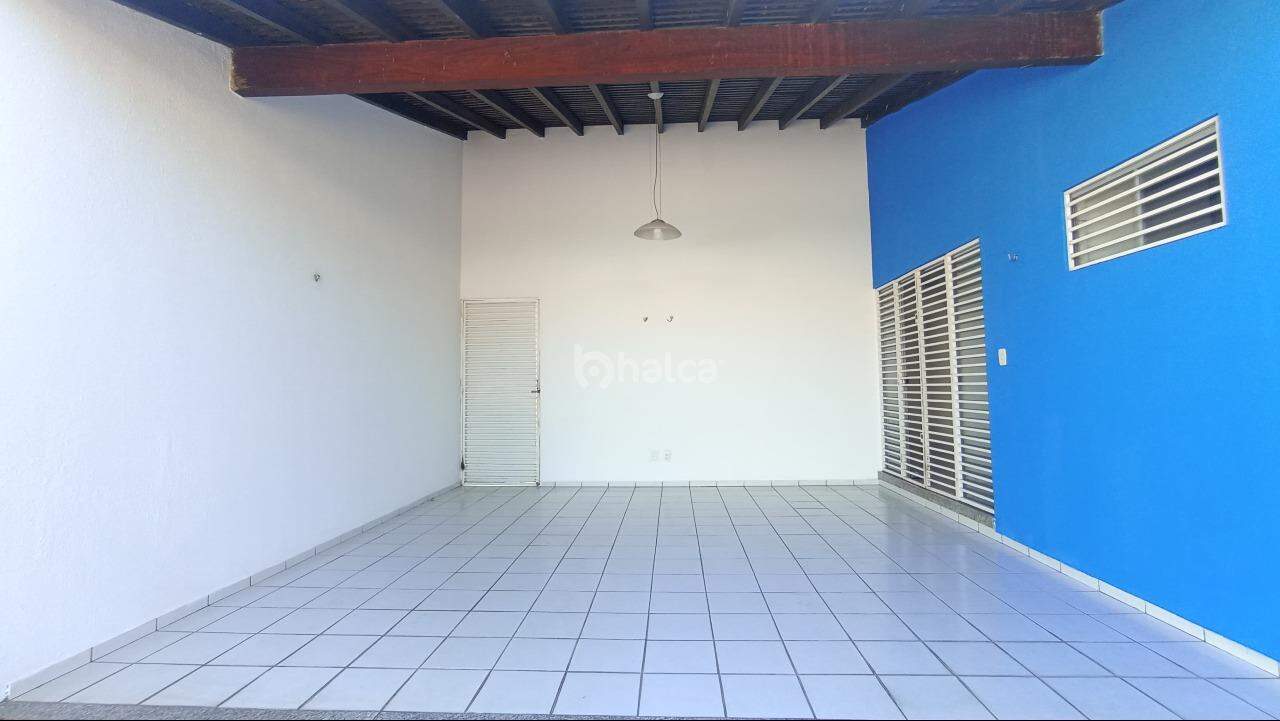 Casa de Condomínio para alugar com 3 quartos, 112m² - Foto 2