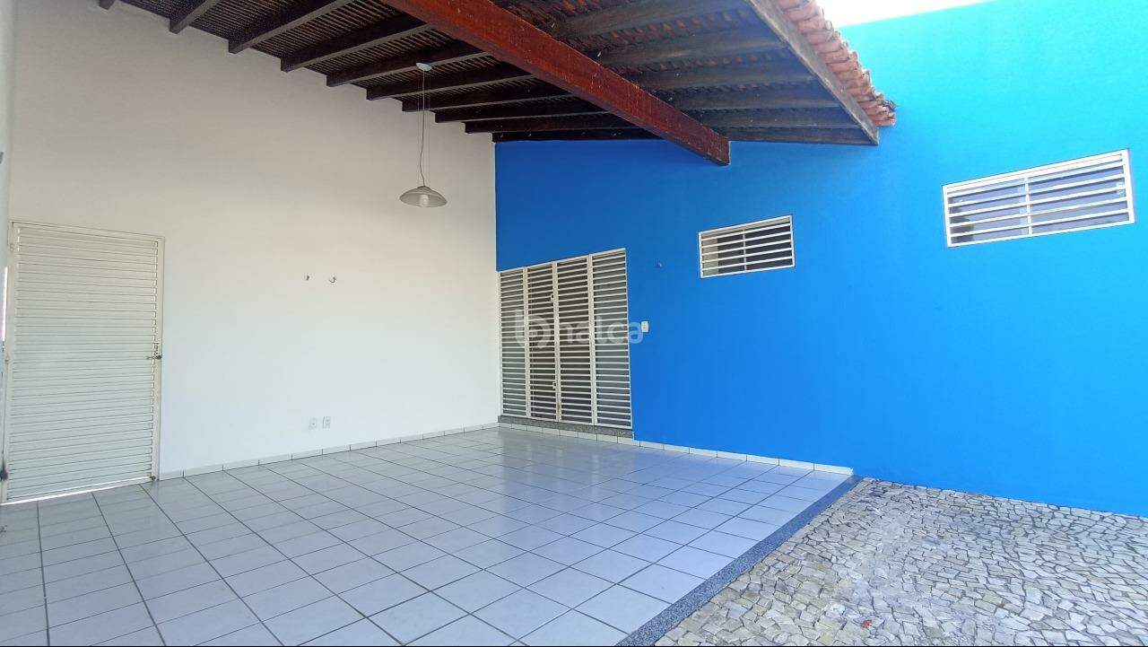 Casa de Condomínio para alugar com 3 quartos, 112m² - Foto 3