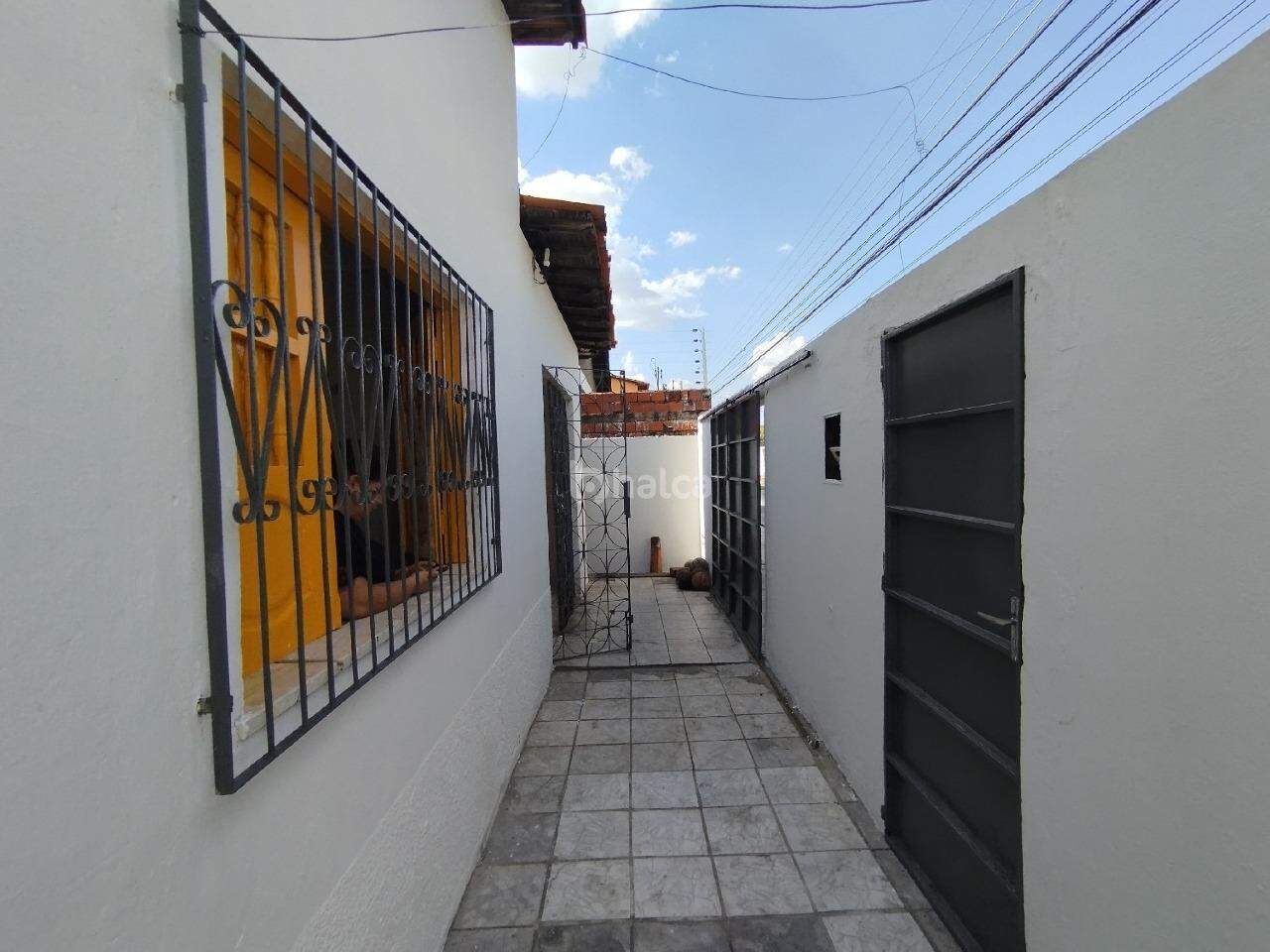 Casa para alugar com 5 quartos, 140m² - Foto 20