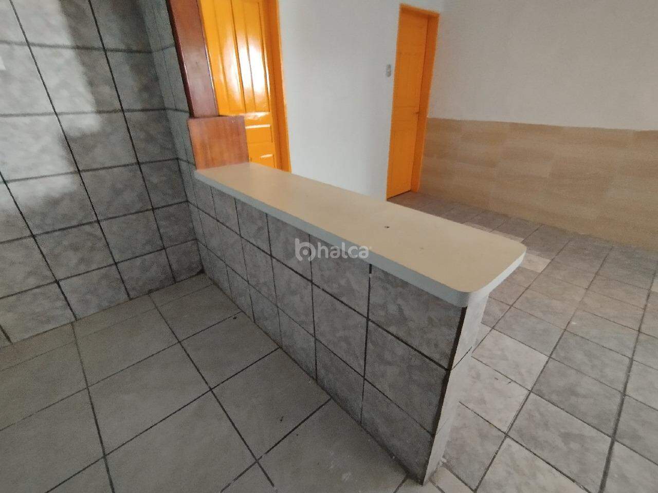 Casa para alugar com 5 quartos, 140m² - Foto 18