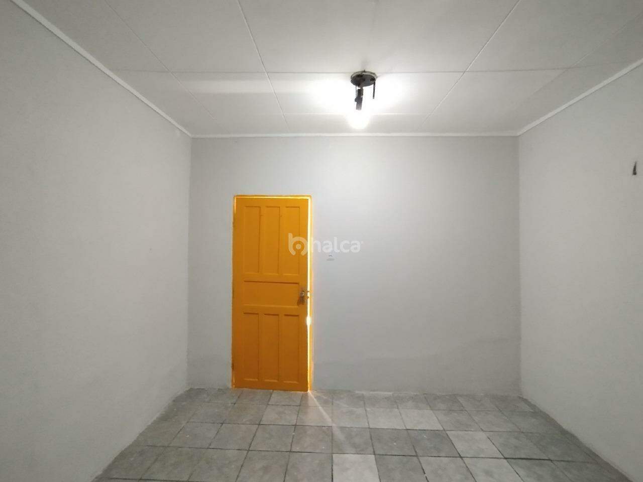 Casa para alugar com 5 quartos, 140m² - Foto 9