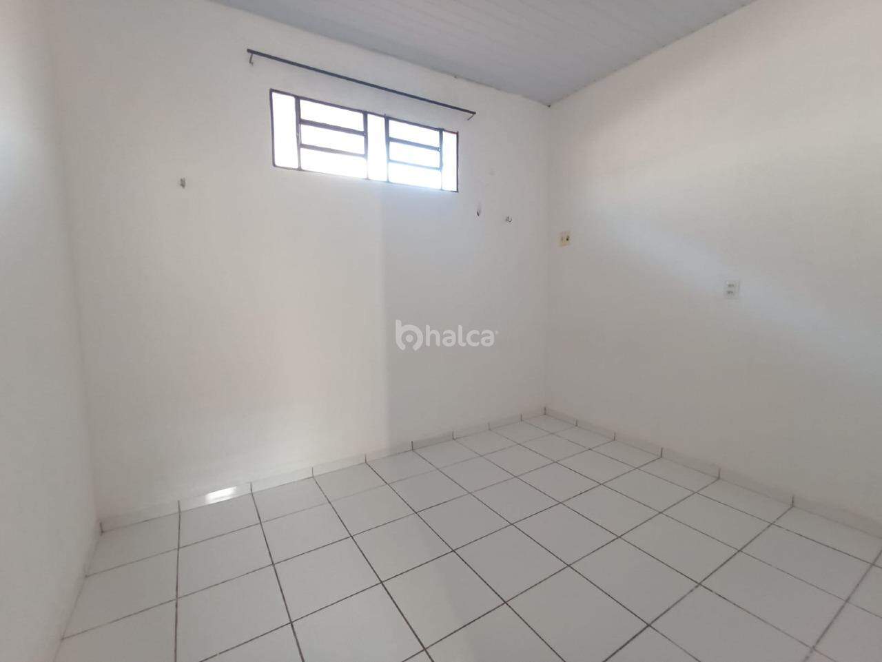 Casa para alugar com 2 quartos, 60m² - Foto 4