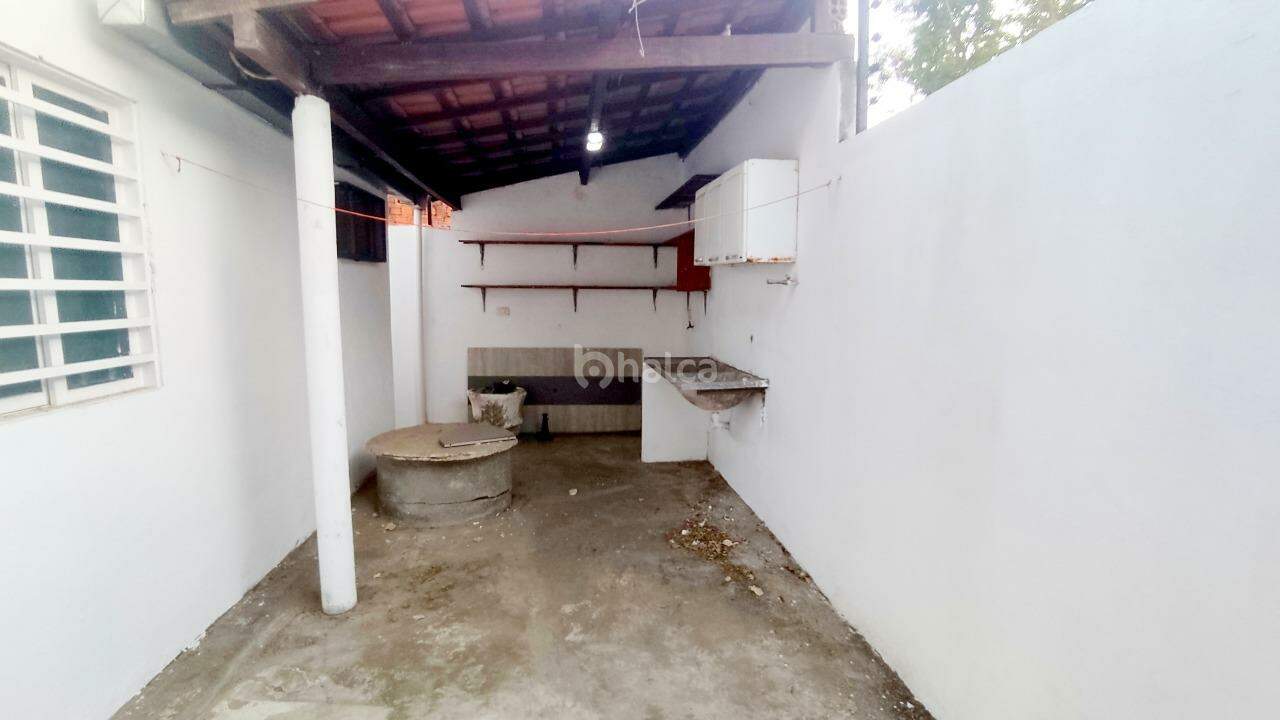 Casa para alugar com 3 quartos, 95m² - Foto 20