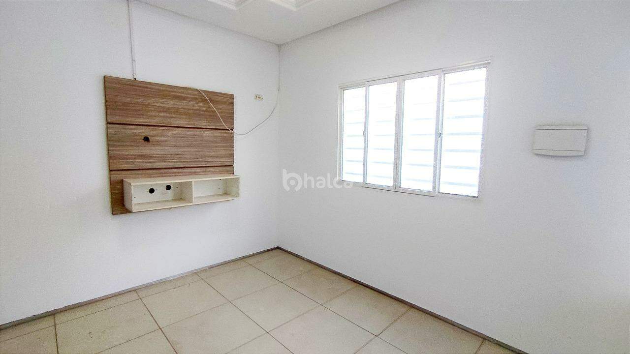 Casa para alugar com 3 quartos, 95m² - Foto 4